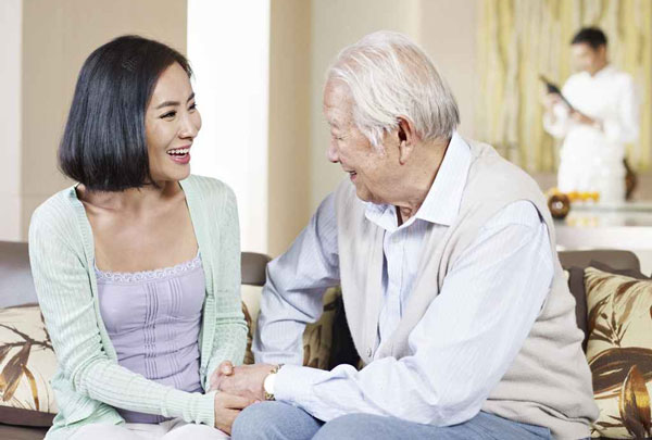 Suy giảm nhận thức ở người bệnh Parkinson sẽ cải thiện khi có sự quan tâm chăm sóc từ gia đình